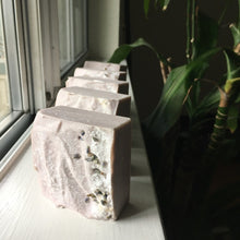 Load image into Gallery viewer, Light-purple square-shaped soap bar topped with lavender buds